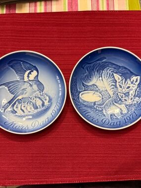 Mother's Day, Bing & Grondahl Collectible plates 1970 & 1971 (2)